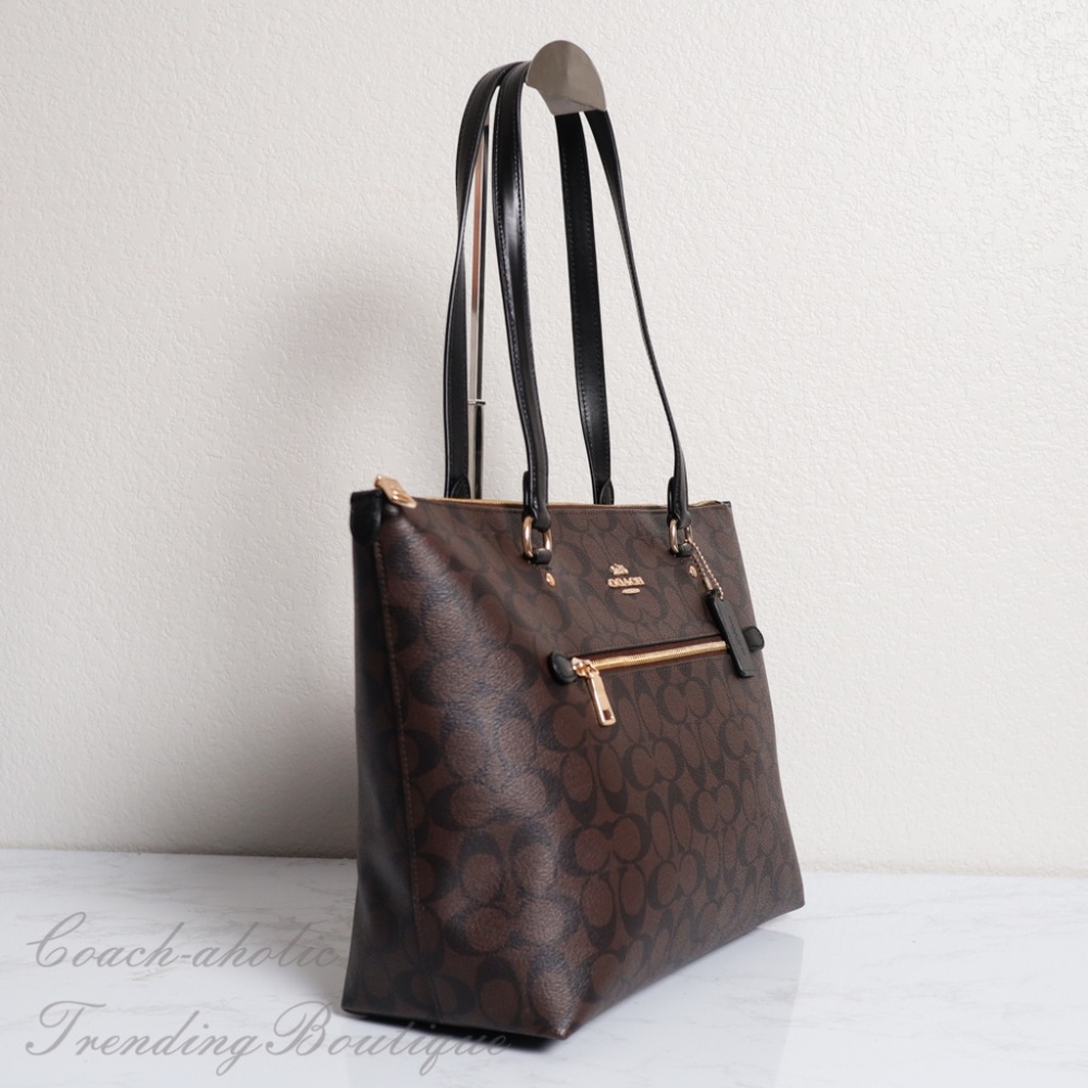 NWT Coach Gallery Tote in Signature Canvas - Picture 3 of 8